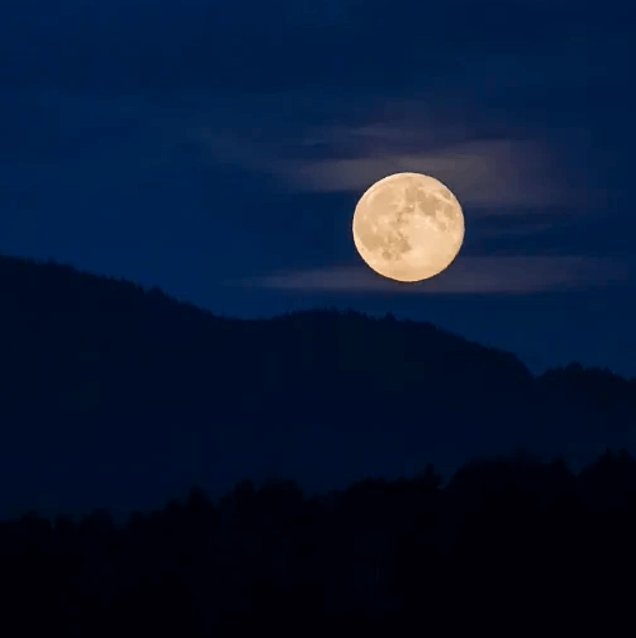 Moonlight in the mountains is particularly bright